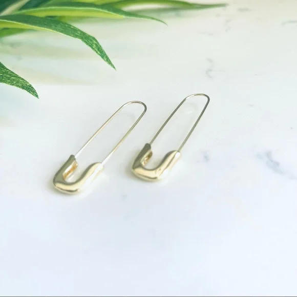 Gold Safety Pin Dangle Earrings Cute Fashion NEW Goth Punk Kawaii Unique 1.5” - Picture 2 of 3
